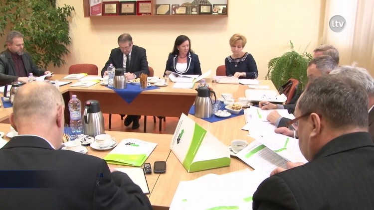Posiedzenie Powiatowej Rady Zatrudnienia.mp4