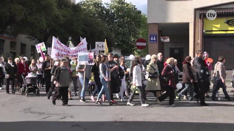 marsz_dla_zycia_i_rodziny_news.mp4