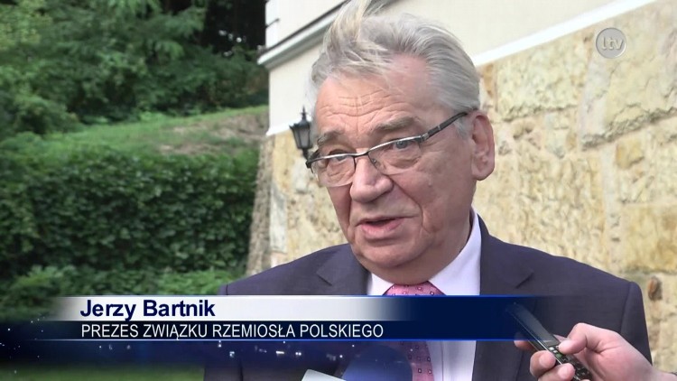 Ostrowieccy rzemieślnicy docenieni i nagrodzeni.mp4