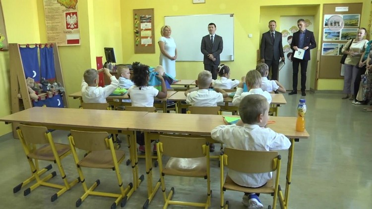 nowy_rok_szkolny_prezydent_news.mp4