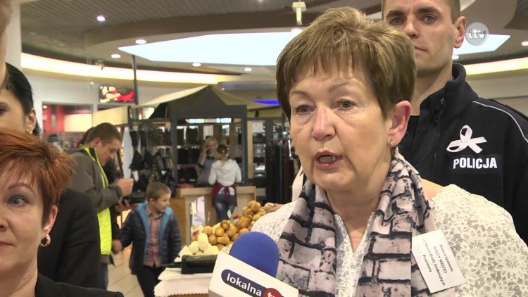 biala_wstega_podsumowanie_news.mp4