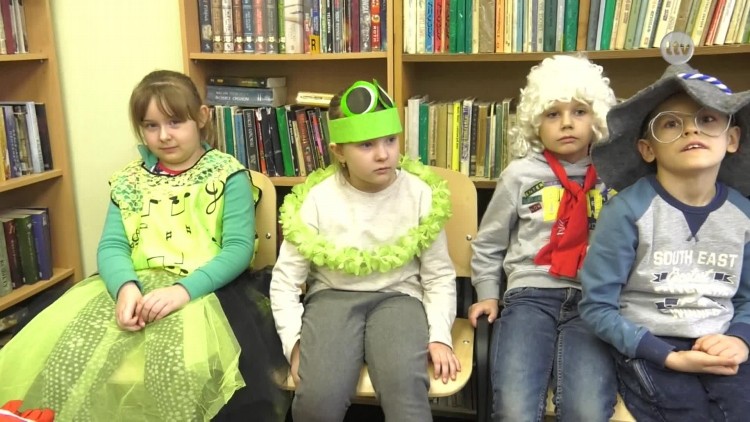 Ferie z biblioteką.mp4