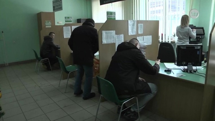 Bezpłatne szkolenia dla pracowników i pracodawców.mp4