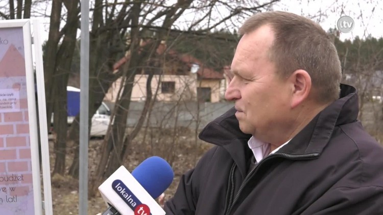 Idzie wiosna i idą utrudnienia w ruchu drogowym.mp4