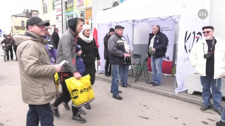 Nauczyciele zastrajkują, ale nie wszyscy.mp4