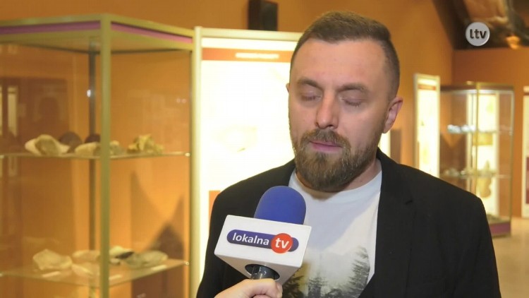 Niezwykłe ptaki w muzeum na Krzemionkach.mp4