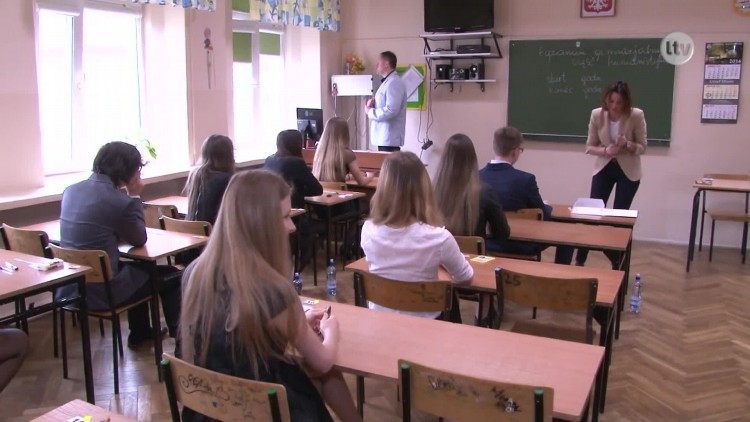 Nauczyciele stracą pracę - to pewne.mp4