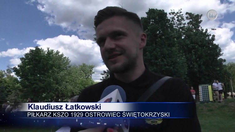 Sportowa rywalizacja o puchar.mp4