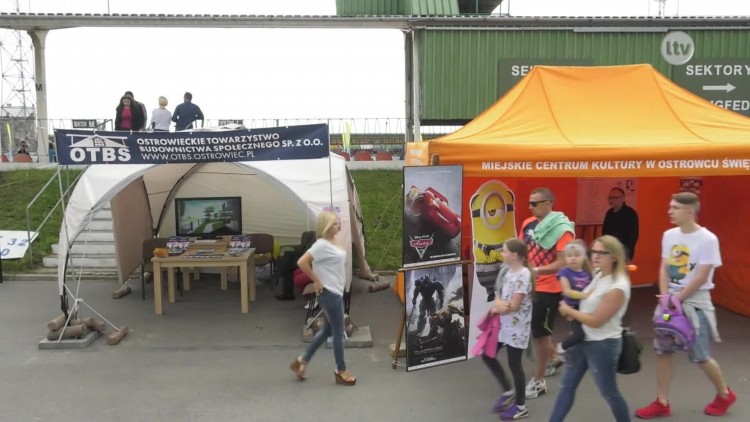 Miejskie spółki i placówki kultury na Dniach Ostrowca.mp4
