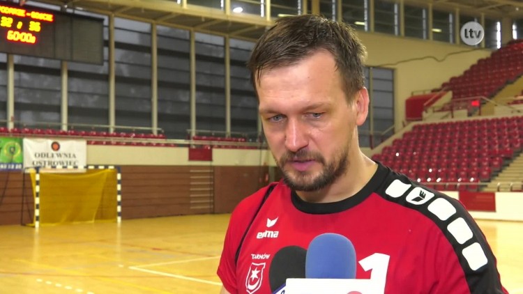 KSZO na drugim miejscu w ostrowieckim turnieju piłki ręcznej.mp4