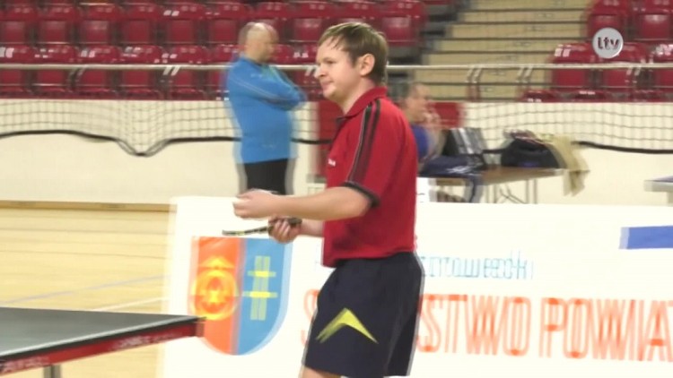 II-ligowy tenis stołowy w Gminie Kunów.mp4