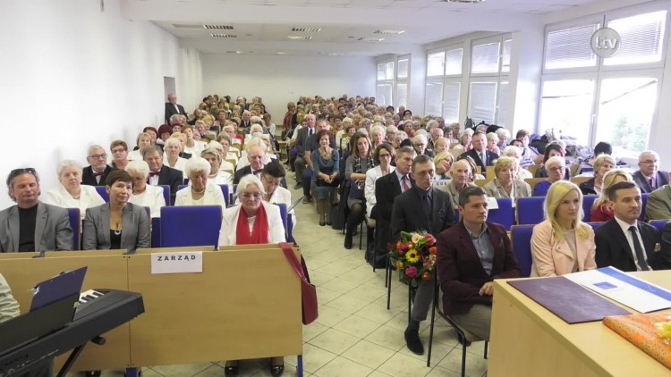 UTW rozpoczął jubileuszowy rok akademicki.mp4