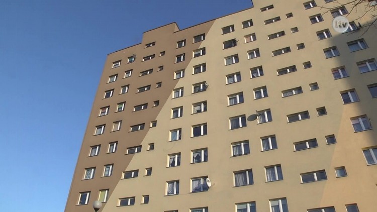 Grzeją w "Hutniku".mp4
