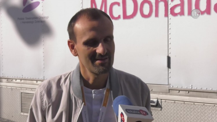 W Ostrowcu przeprowadzono drugą edycję akcji: "Nie Nowotworom u Dzieci".mp4