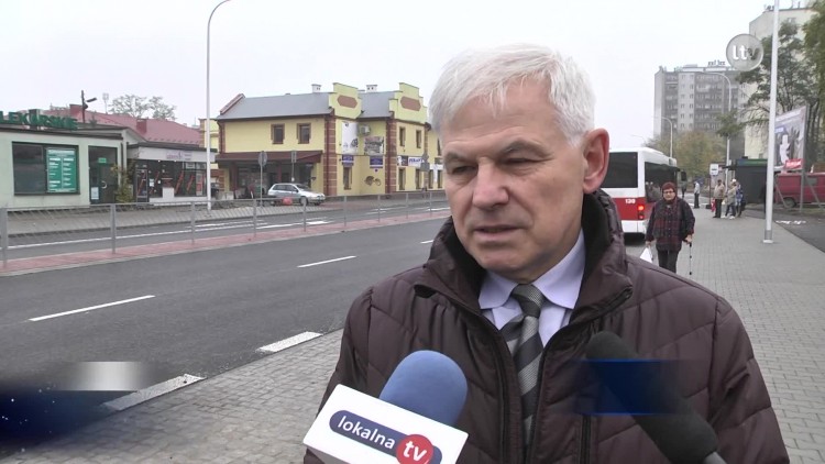 Zakończyła się przebudowa ulicy Polnej w Ostrowcu.mp4