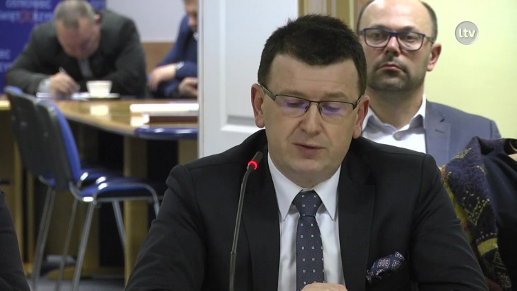 Budżet Ostrowca na 2018 rok przyjęty.mp4