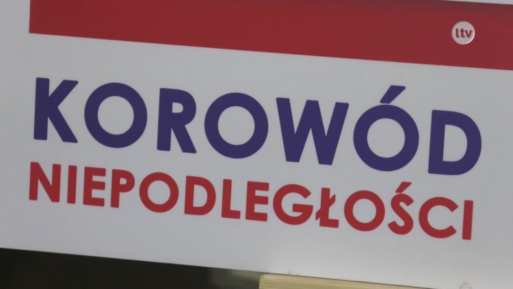 korowody_niepodlegolosci_news.mp4