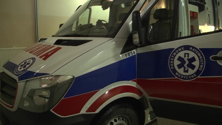 Nowa karetka dla ostrowieckich ratowników