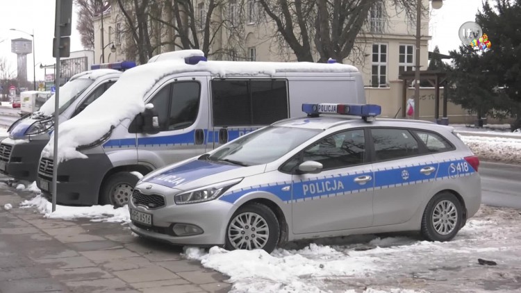 Oszukali seniorkę na 15 000 złotych
