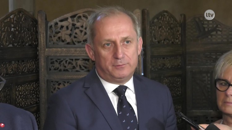 Posłowie PO chcą rozmawiać o programie