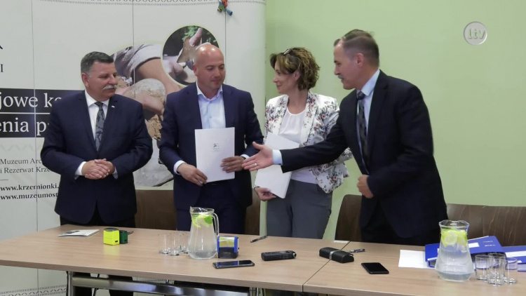 Podpisano umowę na modernizację Krzemionek i remont Pałacu Wielopolskich