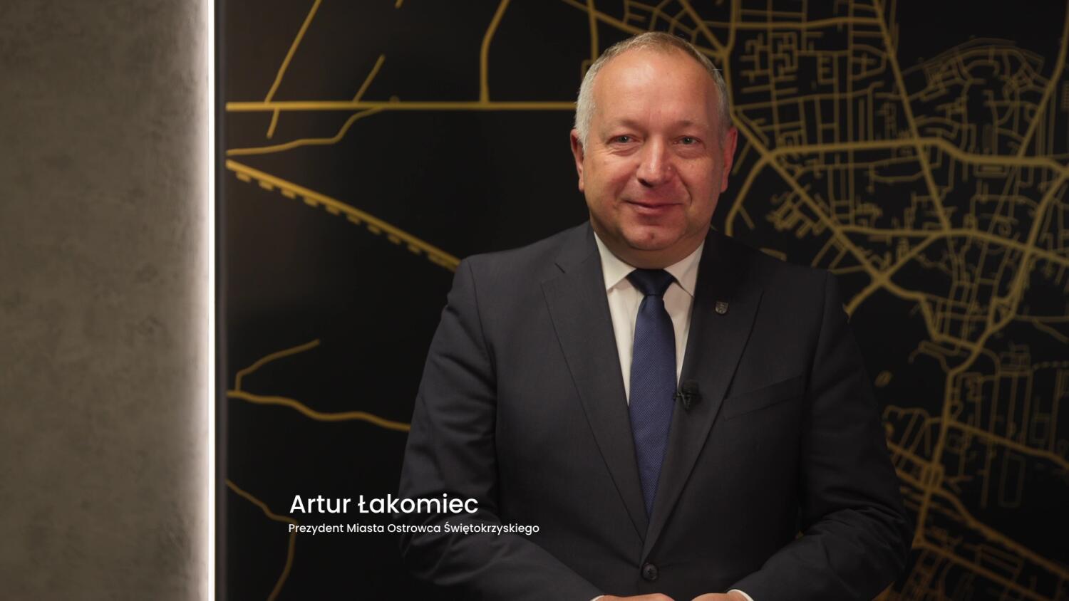 Prezydent Artur Łakomiec - życzenia dla uczniów i nauczycieli