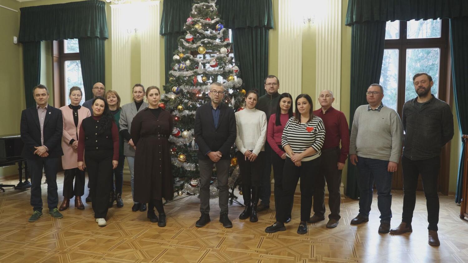 Życzenia Bożonarodzeniowe - Muzeum Historyczno-Archeologiczne w Ostrowcu Świętokrzyskim