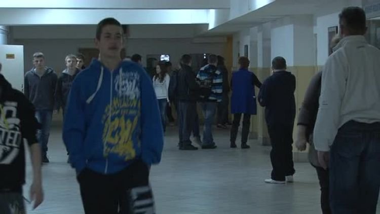 pierwszy_dzien_w_nowej_szkole_news.mp4