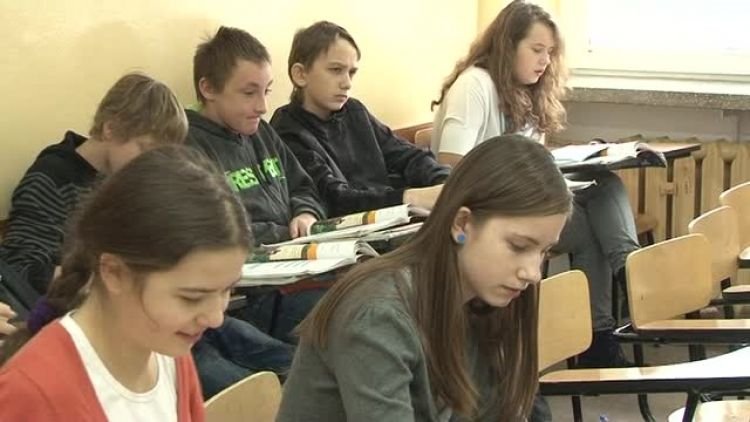 pierwszy_dzien_w_nowej_szkole_news.mp4