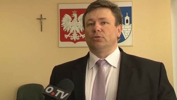 obnizka_pensji_prezydenta_setka.mp4