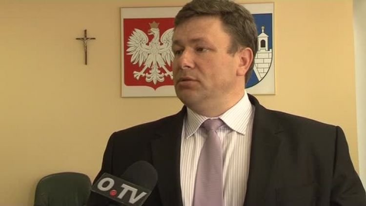 obnizka_pensji_prezydenta_setka.mp4