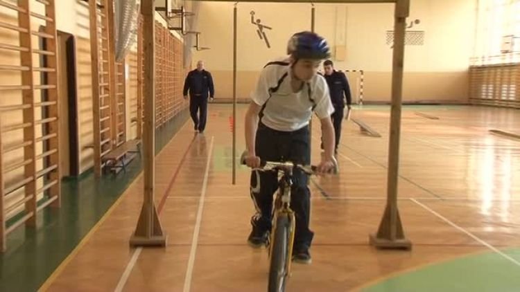 ruch_rowerowy_szkola_news.mp4