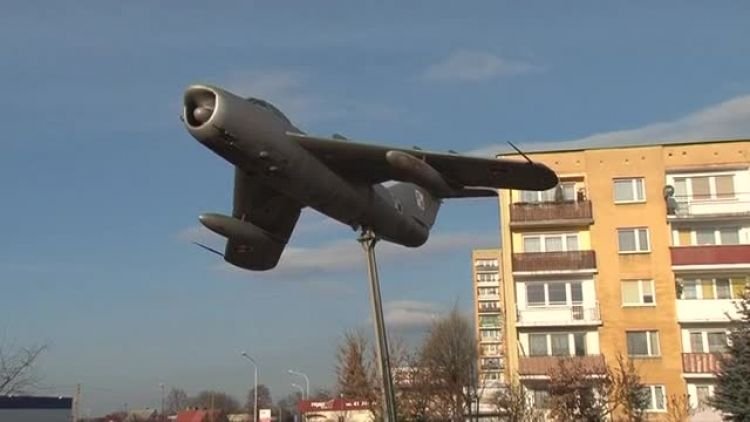 dziura_w_samolocie_news.mp4