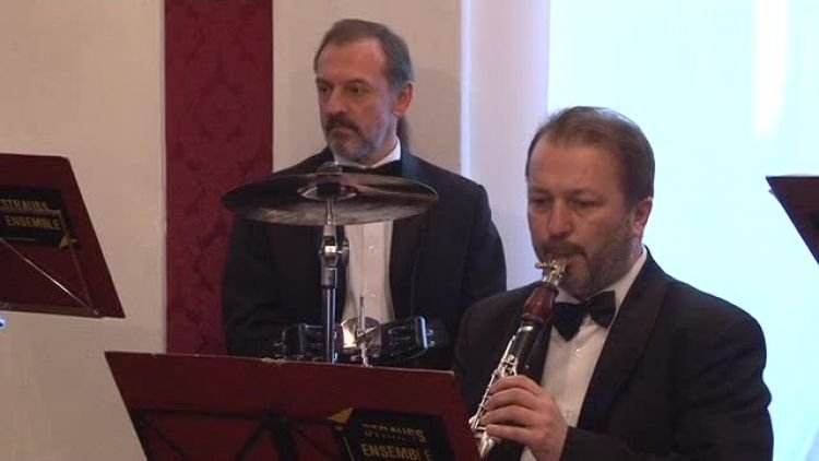strauss_news.mp4