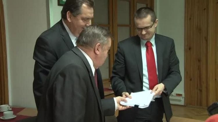 szpital_umowa_news.mp4