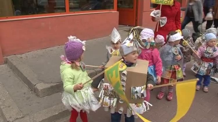 zielony_krokodyl_bez_komentarza.mp4