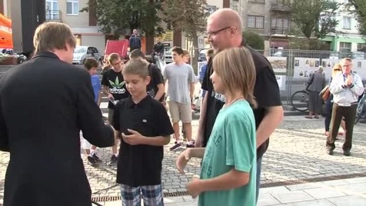 gra_uliczna_news_ok.mp4