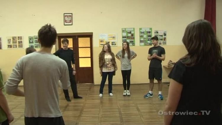 cos_jak_kolko_teatralne_norwid_news.mp4