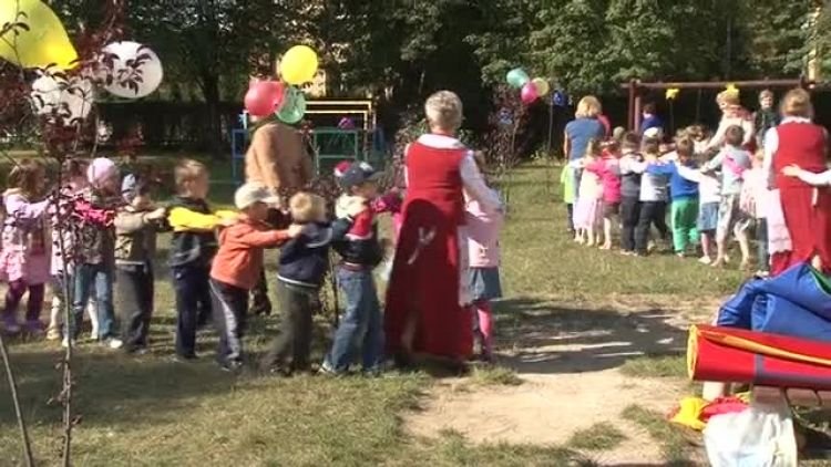 karty_przedszkole_news.mp4