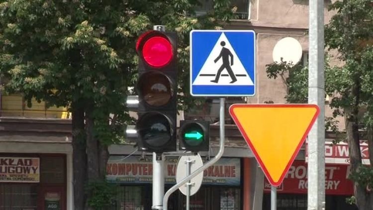 zielone_strzalki_news.mp4