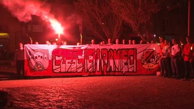 kibice_zlozyli_wience_news.mp4