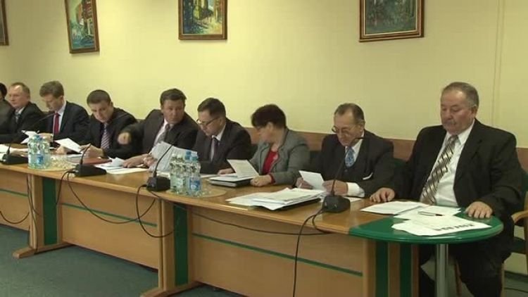 sesja_um_komisarz_news.mp4