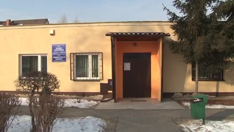 zamarzla_woda_news.mp4